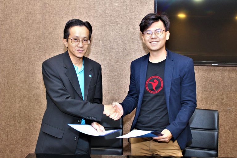 ChengCo- Pro B Centre x HReasily